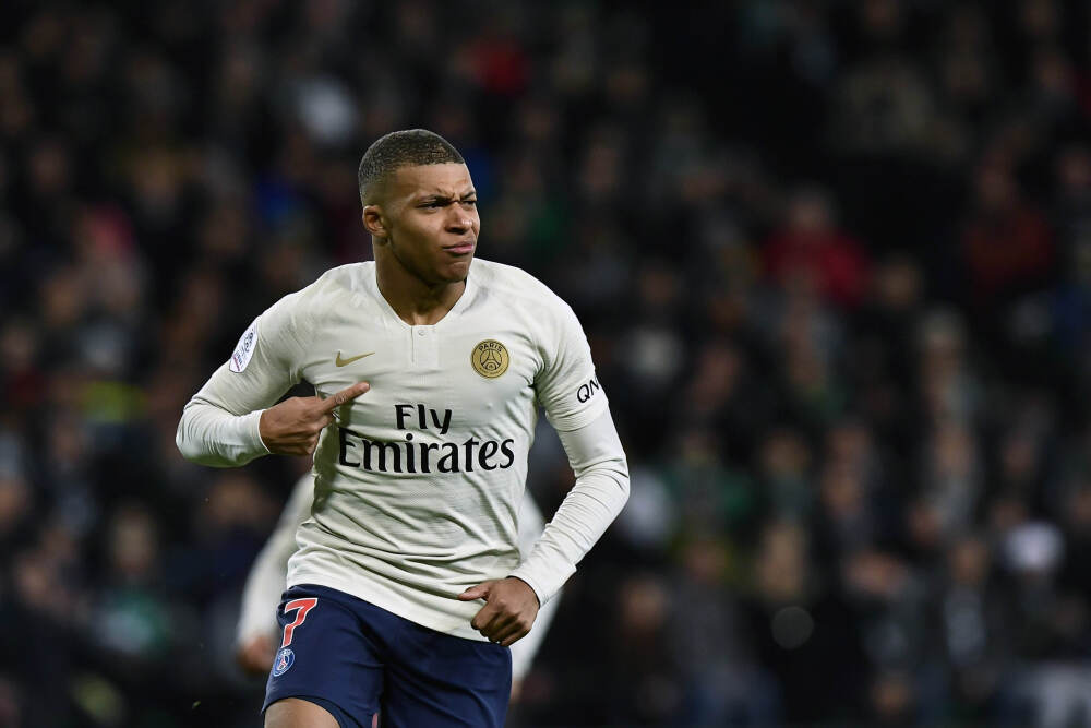 拜仁官方推出穆勒球衣促销活动，至31日结束前可七五折购买